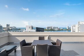 Olimpo Court by Otium