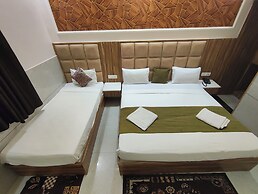 Taj Belleza Vista By Trippizo