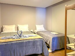 Casa com 4 Su tes Jacuzzi e Lareira Externa