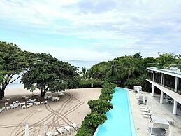 Luxury 2BR Bolongo Ocean View Private Beach