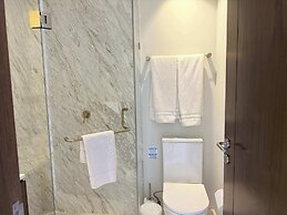 Luxury 2BR Bolongo Ocean View Private Beach