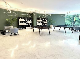 Luxury 2BR Bolongo Ocean View Private Beach