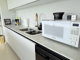 Luxury 2BR Bolongo Ocean View Private Beach