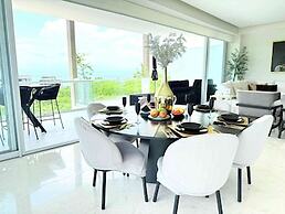 Luxury 2BR Bolongo Ocean View Private Beach