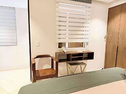 Bolongo: Your Exclusive Oceanfront Escape
