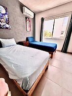 Private Jacuzzi and Pool 2 Level House