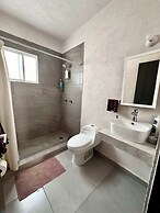 Private Jacuzzi and Pool 2 Level House