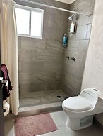 Private Jacuzzi and Pool 2 Level House