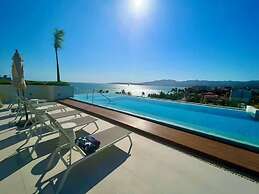 Pavilion Natural Charm Ocean View