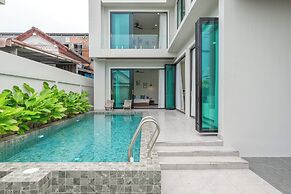 Pool Villa Near Laguna Golf Beaches V226
