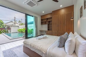 Pool Villa Near Laguna Golf Beaches V226