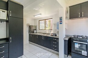 4BR House Pool & BBQ 500m From Beach Che0401