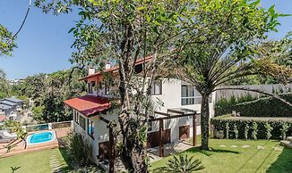 4BR House Pool & BBQ 500m From Beach Che0401