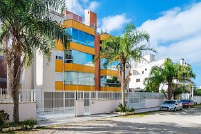 Apt w/ Balcony 250m Mariscal Beach Cra304