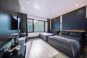 Cat Ba Nam Phong Hotel