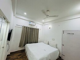 Hotel The White House Varanasi