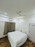 Hotel The White House Varanasi