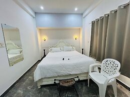 Hotel The White House Varanasi