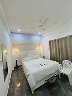 Hotel The White House Varanasi