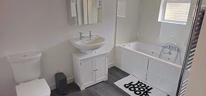 Coastal Cottage, Rosehearty- Pet Friendly-sleeps 4