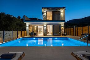 J K Villa With Private Pool