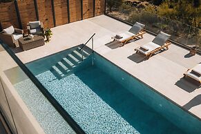 J K Villa With Private Pool