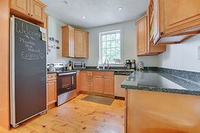 Lake Access + Views: Family Getaway in Conway!