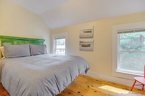 Lake Access + Views: Family Getaway in Conway!