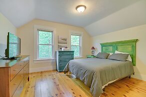 Lake Access + Views: Family Getaway in Conway!