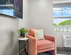 Daniella's Suites