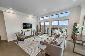 Daniella's Suites