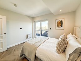1 Bed Flat - Sleeps 2 - Parking - Wifi