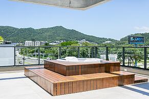 First Residencial Multifuncional by Viva - Conforto e Fácil Acesso às 