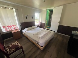 Old Sierra City Hotel