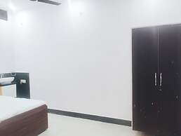 Hotel Ramashish Kutir