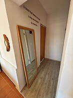 Rose Lia Otel