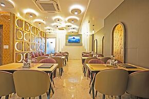 The Prominence Hotel Restaurant & Bar