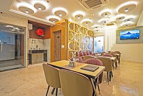 The Prominence Hotel Restaurant & Bar
