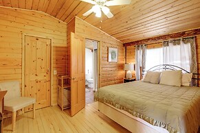 Private Hot Tub & Fire Pit: Pine Cabin Near Hiking