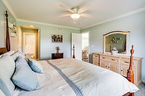 4 Mi to Dtwn: Ohio River Valley Home w/ Deck!