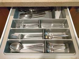 C Shasa Vela Condominium, Mared, Koh Samui