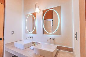 Casa Oneiro Hotel Boutique & Suites