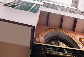 Hotel HR Kashi Viswanath Temple