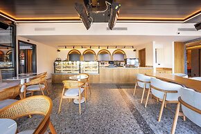 Premier Lounge Hotel