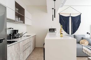 Practical and Cozy AZ Studio! Close to Everything!
