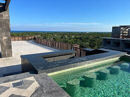 Unique Rooftop Sea View Walking to Beach The Best