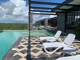 Unique Rooftop Sea View Walking to Beach The Best