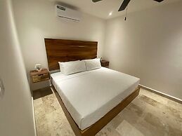Spacious and Comfortable Ph With Private Pool in Zama!