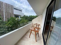 Spacious and Comfortable Ph With Private Pool in Zama!