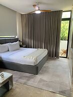 Perfect Studio Light and Nature in Aldea Zama